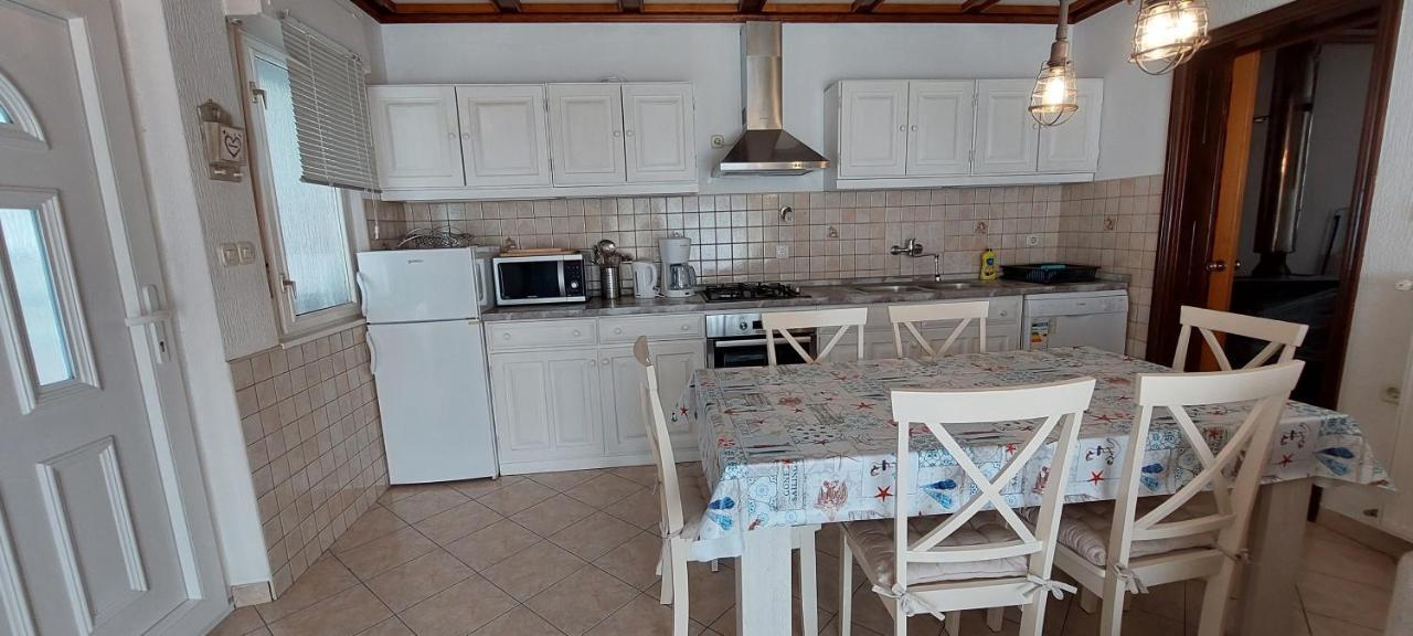 Apartman Sanja Kampor Buitenkant foto