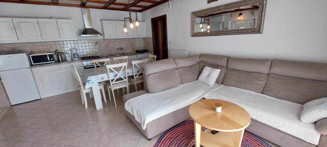 Apartman Sanja Kampor Buitenkant foto