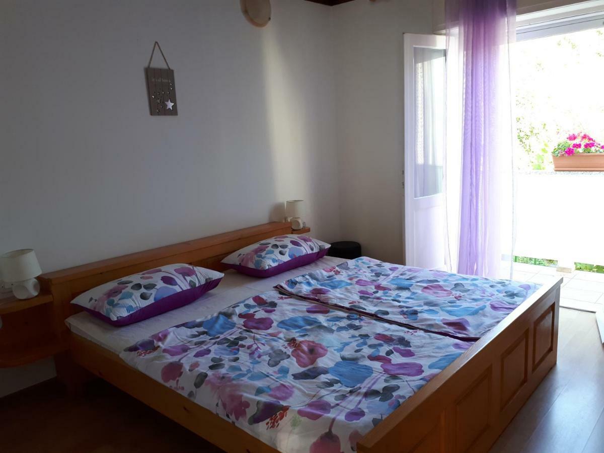 Apartman Sanja Kampor Buitenkant foto